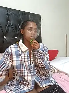 GoodinbedAfrican4's Live XXX Chat