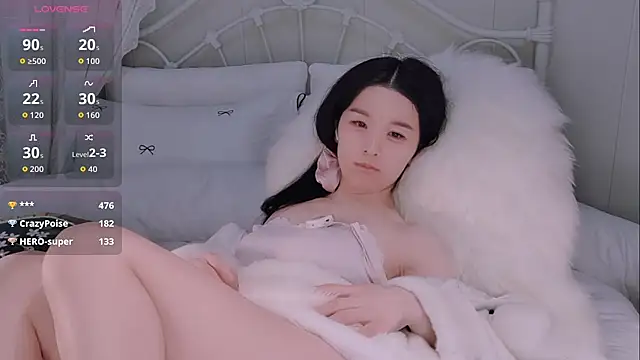 BingLin-'s Live XXX Chat
