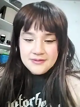 ItsNaiixa's Webcam Show