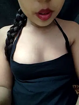 Chat XXX en directo de Roshni_98