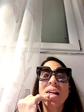 sexy7883 Live XXX-chat