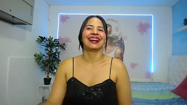 nicol_ross19's Live XXX Chat