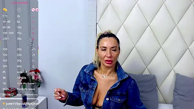 Webkamerová show GinaBear