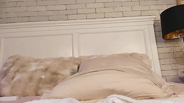 EmillyBronte webcam show
