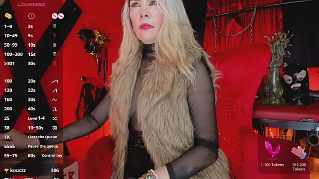 MistressAndre's Live XXX Chat