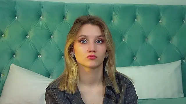 StacyEvances – Naživo XXX chat