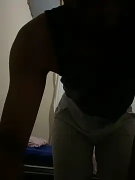 Naughty6613's Webcam Show