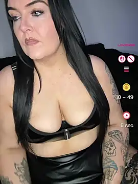 Miss_CurvesXXX's Webcam Show