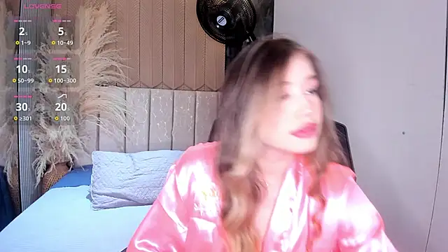 EmilyJohnsoon Live XXX Chat