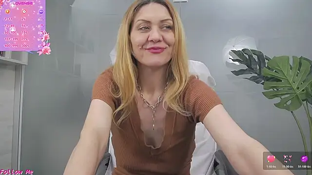 EllaMilf_ Chat XXX in diretta