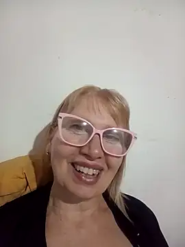 SexyMilf1211 现场XXX聊天