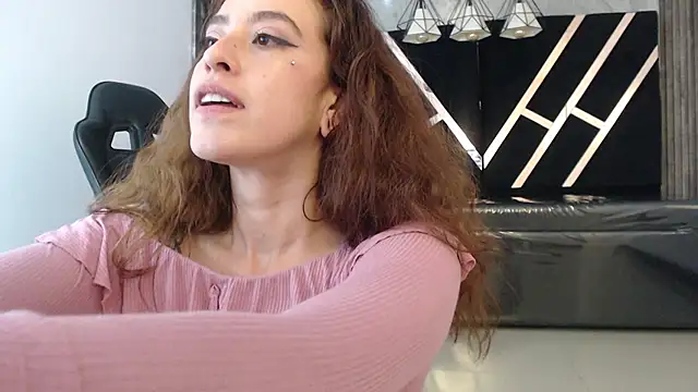 DamiaOshun_ch Adlı Modelin Canlı XXX Sohbeti