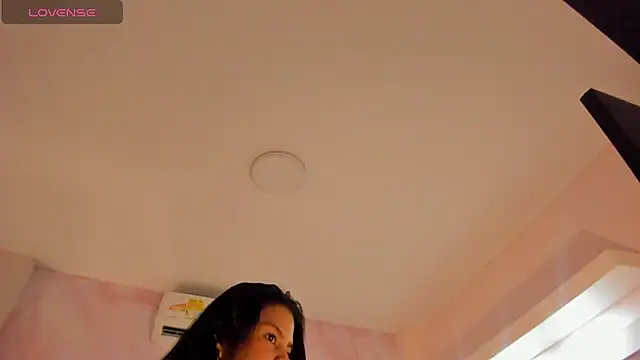 Онлайн чат XXX Marilyn_Mulata