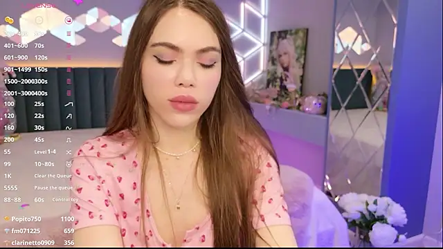 MimiForce Adlı Modelin Canlı XXX Sohbeti