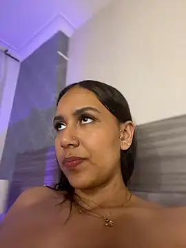 MiilaBlake Chat XXX in diretta