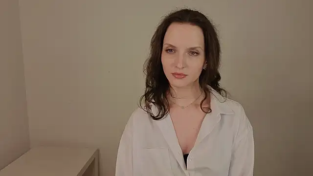 Ariadna_Shy Adlı Modelin Canlı XXX Sohbeti