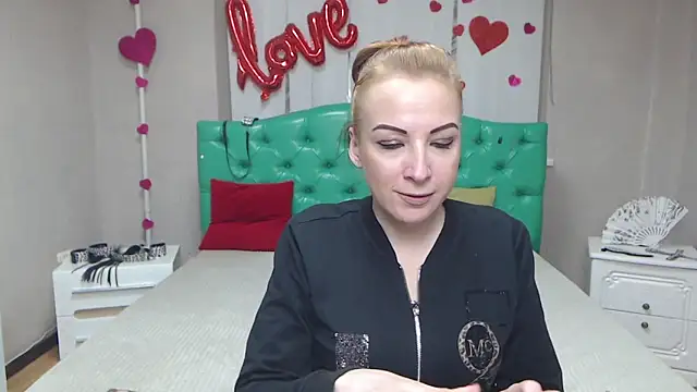 دردشة ElizabethSho الجنسية المباشرة