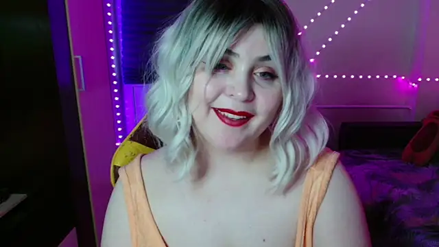 Lulovia live XXX chat