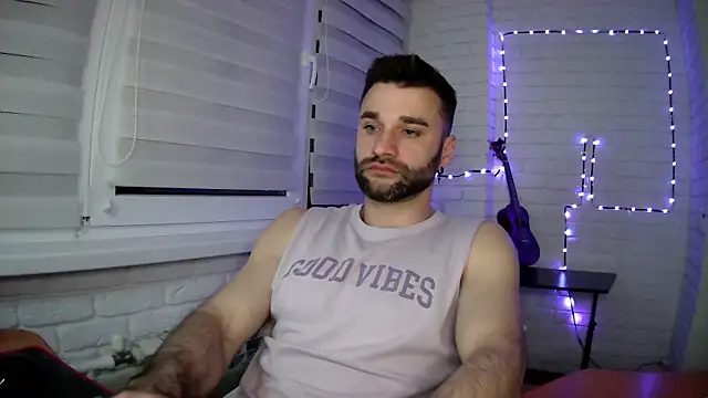 XXX chat uživo modela DaddySlava