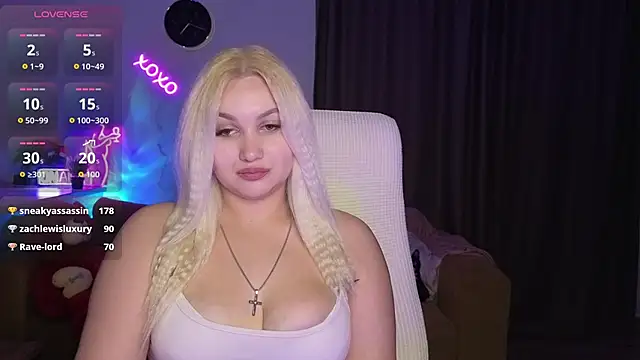 adrelaxina's Live XXX Chat