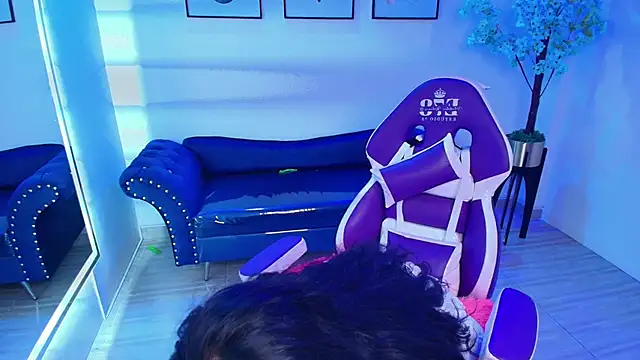 XXX chat uživo modela Maddie_T18