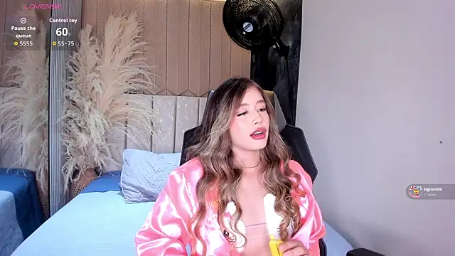XXX chat uživo modela EmilyJohnsoon
