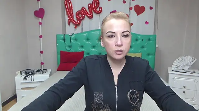 Czat XXX na żywo – ElizabethSho