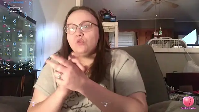 TurtleLady420 élő XXX-chatje
