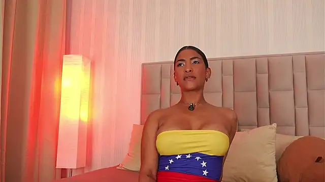 GabyRios Show in webcam