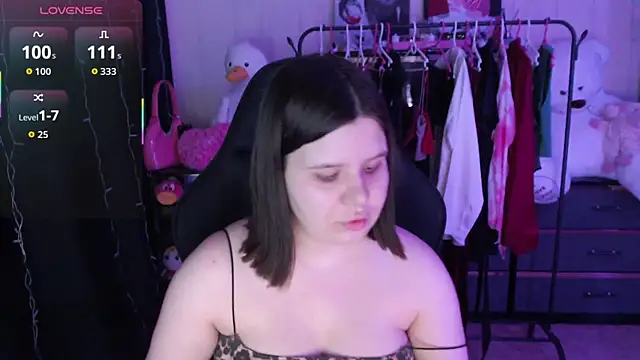 Онлайн чат XXX AmyVibess