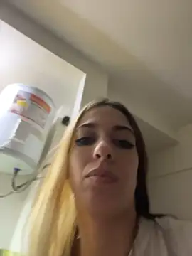 دردشة StonerWitch6 الجنسية المباشرة
