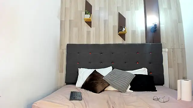 GabyRouge's Live XXX Chat