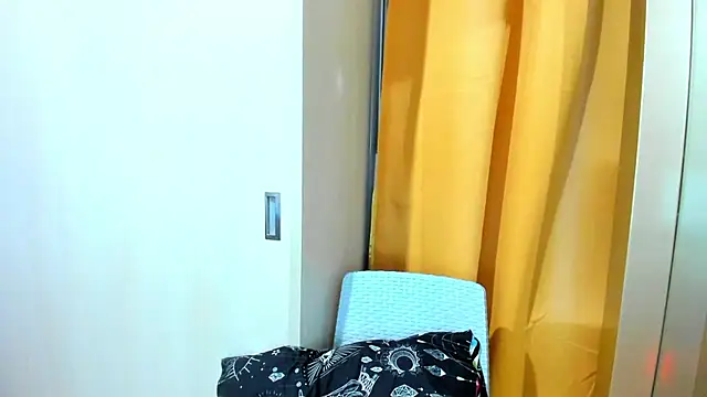 alaskmiller1 Adlı Modelin Canlı XXX Sohbeti
