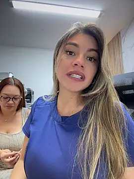 Chat +18 de alicee16 ao vivo
