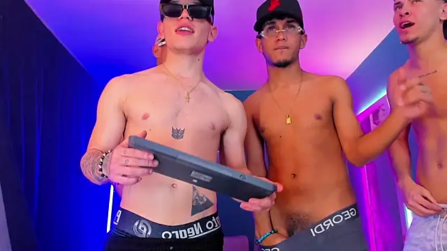 LegacyOFHorus Webcam show