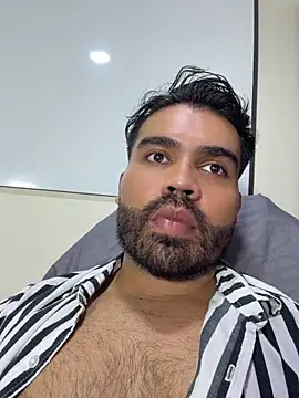 LucaLaurent's Live XXX Chat