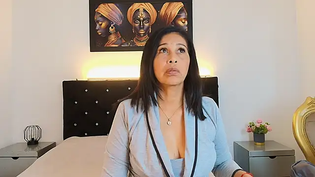Shanon_mature Adlı Modelin Canlı XXX Sohbeti