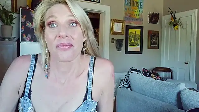 Glamazing Show in webcam
