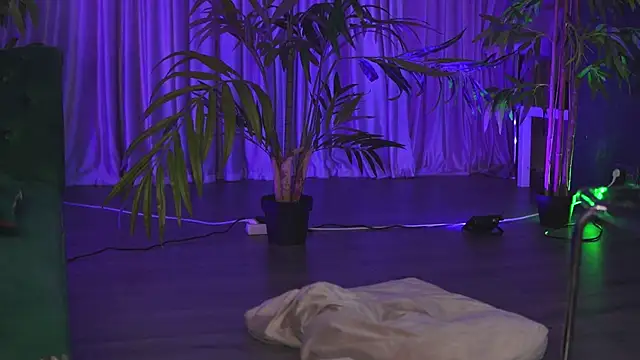 NayaQuinn's Live XXX Chat