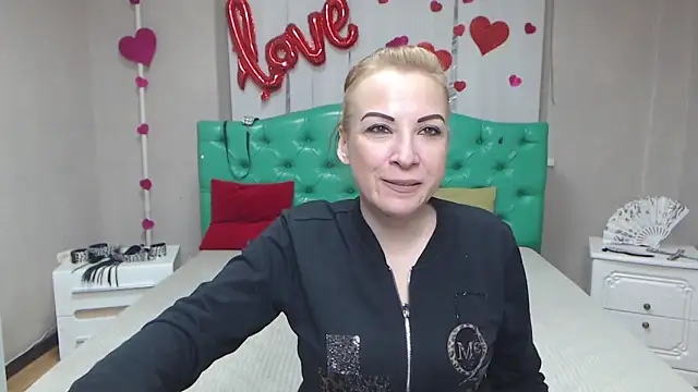 ElizabethSho Chat XXX live