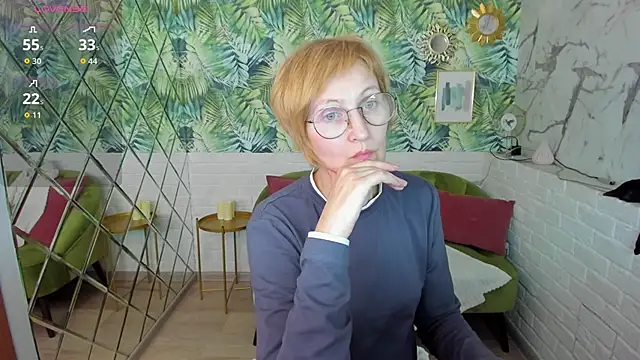 Paris_Cherry: онлайн-секс-чат