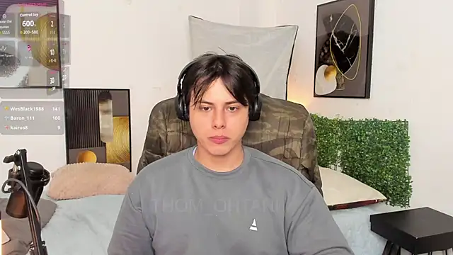 Chat XXX ao vivo de Thom_Ohtani