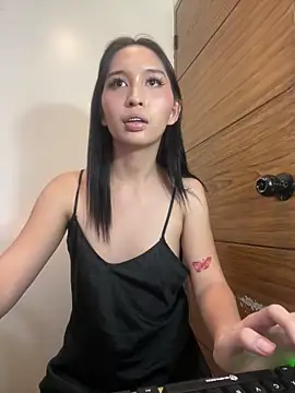 Онлай н чат XXX goddess_athena69