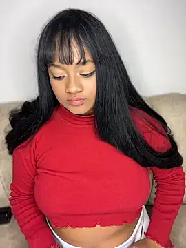 XXX chat uživo modela Saraa_M