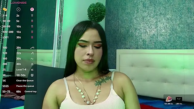Cloeandtyfanny's Live XXX Chat