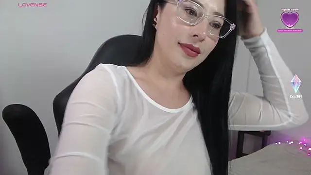 Emma_Hotkiss: онлайн-секс-чат