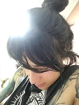 taaylor33 webcam show