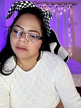 Živý XXX chat ROUSSE_SINCLAIR