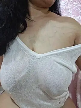 Jassi_Does' Webcam Show