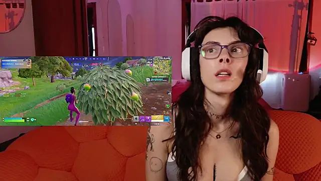 GennaJames: вебкам-шоу